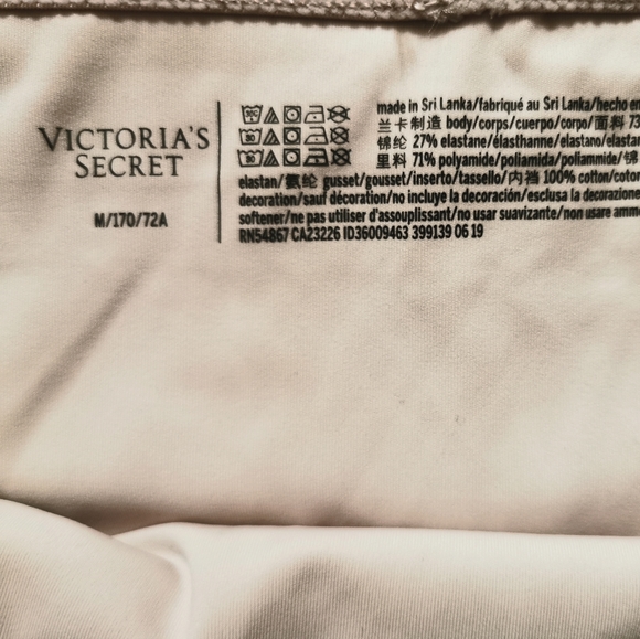 Victoria Secret Performance Lace Mesh Crop and Legging Set - Picture 8 of 9